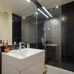 Nomad's Downtown - 3bdr S Juliao Apartman