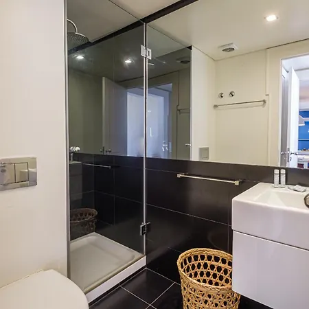 Nomad's Downtown - 3bdr S Juliao 리스본