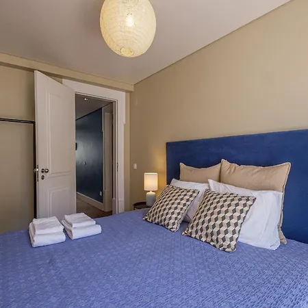 Nomad's Downtown - 3bdr S Juliao * 리스본